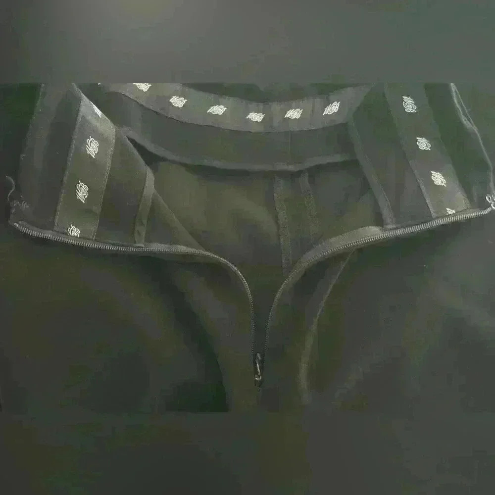 White House Black Market Cropped Black Pants (381) - Picture 7 of 13